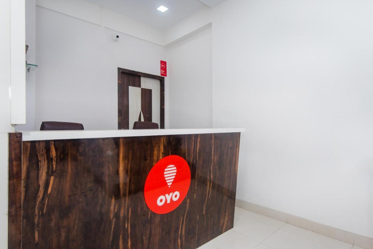 Oyo 13660 Cliff Hanger Mumbai Exteriör bild